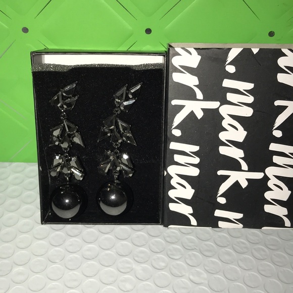 Mark drop the ball earrings - Picture 2 of 3